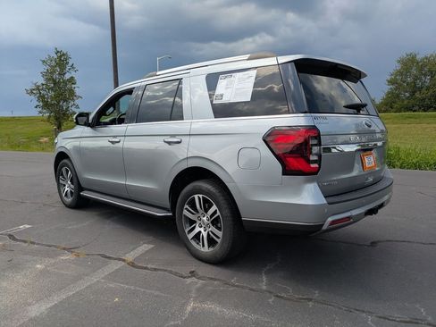 Used 2022 Ford Expedition Limited RWD image 6