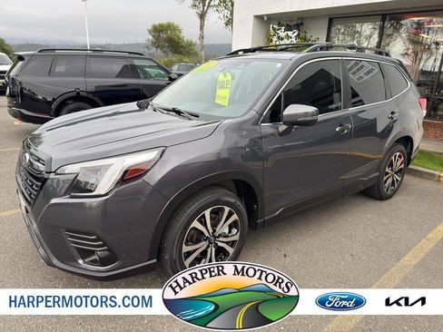 Used 2022 Subaru Forester Limited AWD/4WD image 1