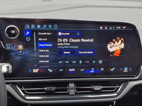 New 2026 Chevrolet Equinox EV RS image 11