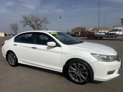 Used 2014 Honda Accord Sport image 10