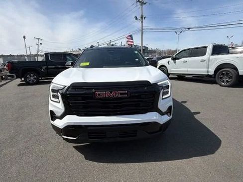 New 2026 GMC Terrain Elevation w/ Elevation Premium Package AWD/4WD image 2