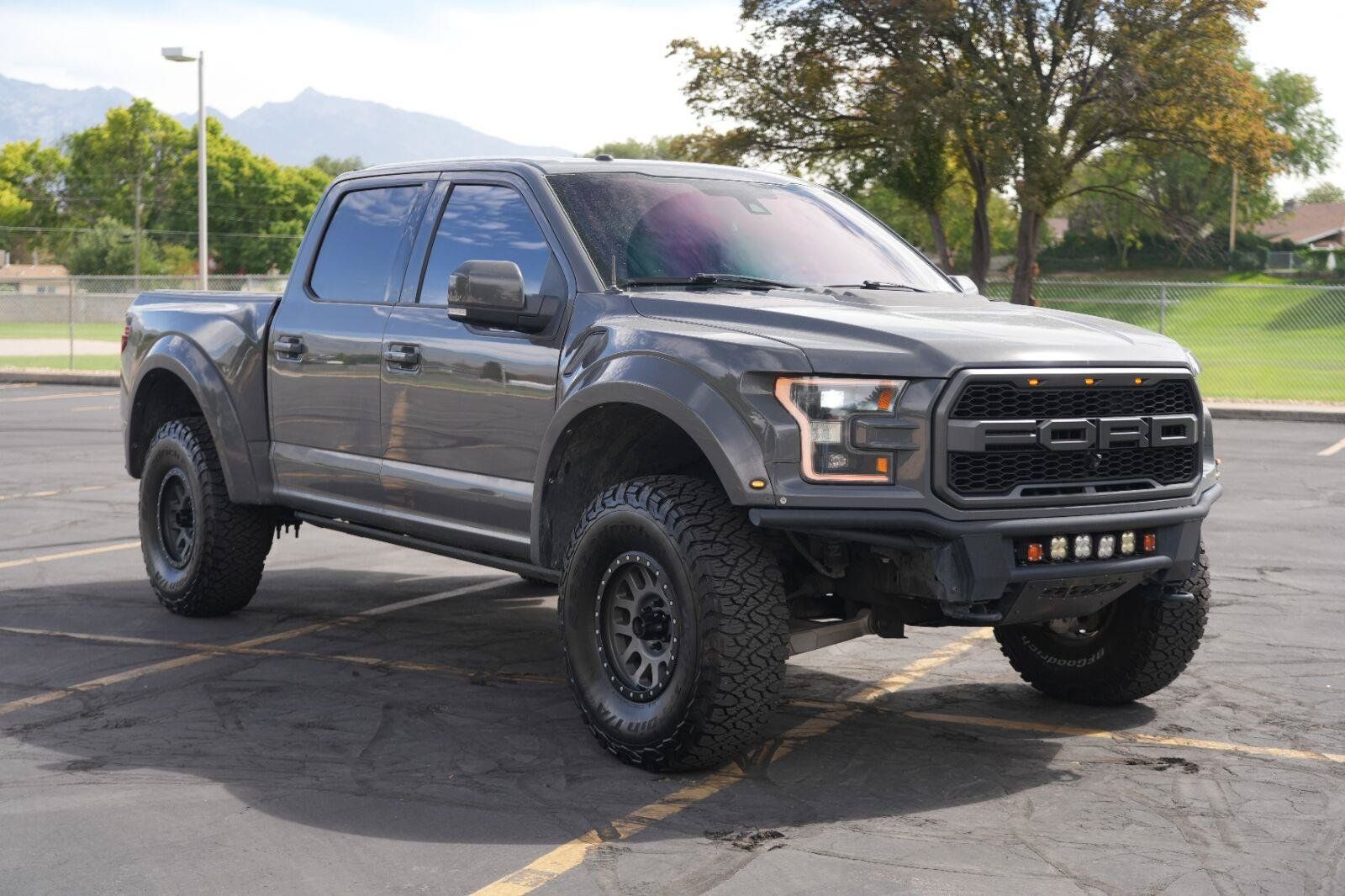 Used 2018 Ford F150 Raptor w/ Equipment Group 802A Luxury AWD/4WD image 7