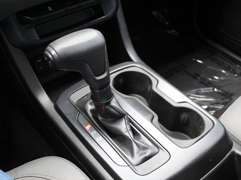 Used 2015 Chevrolet Colorado W/T w/ WT Convenience Package image 29