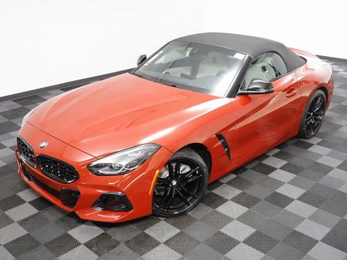 New 2026 BMW Z4 sDrive30i w/ Shadowloine Package image 2