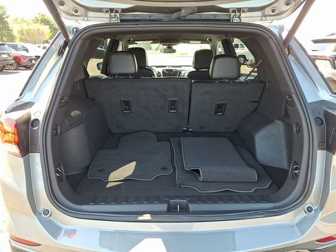 Certified 2023 Chevrolet Equinox RS image 30