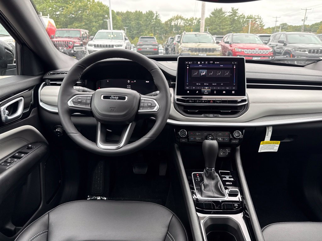 New 2026 Jeep Compass Limited AWD/4WD image 19