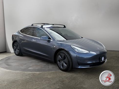 Used 2020 Tesla Model 3 Long Range image 1