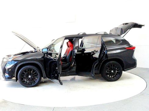 Used 2023 Toyota Highlander XSE image 10