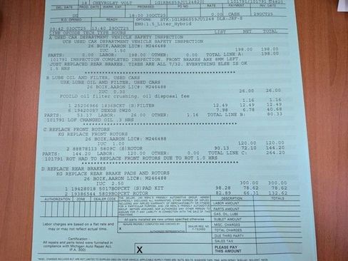 Used 2018 Chevrolet Volt Premier w/ Driver Confidence Package image 2