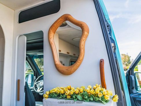 Used 2024 Mercedes-Benz Sprinter 2500 image 35