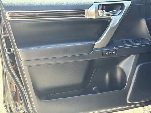Certified 2023 Lexus GX 460 Luxury w/ Accessory Package AWD/4WD image 17