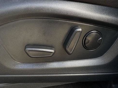 Certified 2023 Ford Explorer XLT image 26