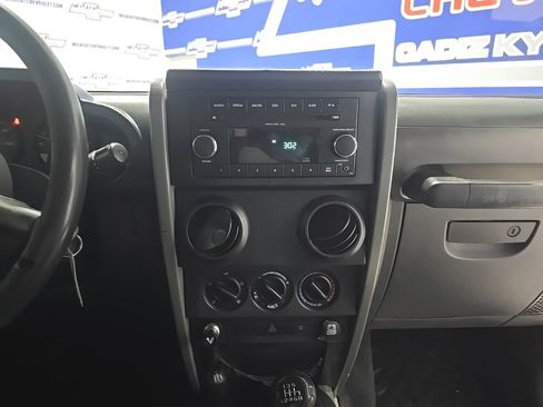 Used 2009 Jeep Wrangler X image 29