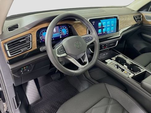 New 2026 Volkswagen Atlas SE image 9