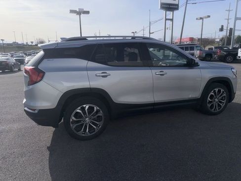 Used 2019 GMC Terrain SLT w/ Preferred Package image 9