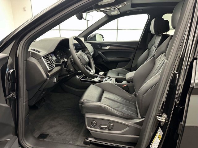 Certified 2023 Audi Q5 2.0T Premium w/ Convenience Package AWD/4WD image 12