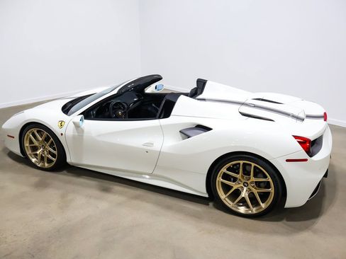 Used 2017 Ferrari 488 Spider RWD image 38