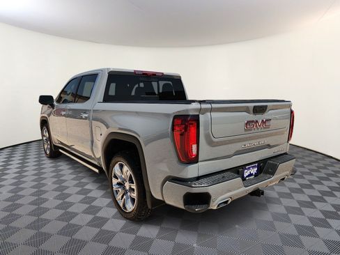 Used 2025 GMC Sierra 1500 Denali AWD/4WD image 3