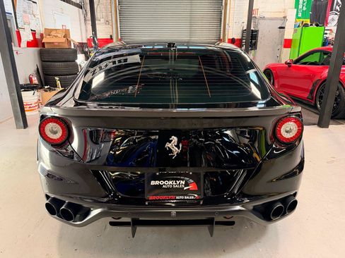 Used 2012 Ferrari FF AWD/4WD image 7
