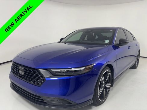 Used 2023 Honda Accord Sport image 1
