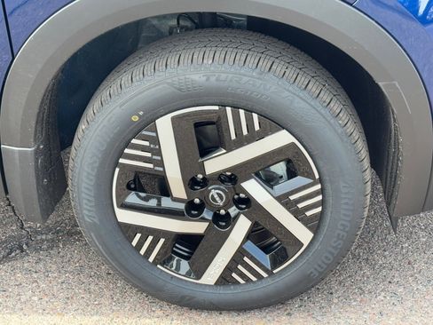 New 2026 Nissan Kicks SV image 10