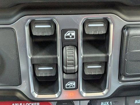 New 2026 Jeep Gladiator Mojave w/ Safety Group AWD/4WD image 23