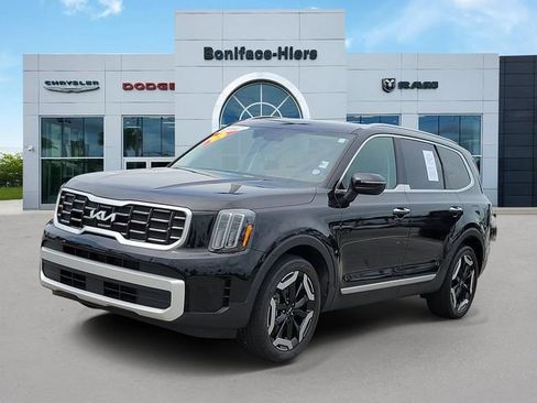 Used 2025 Kia Telluride S FWD image 3