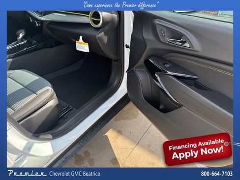 New 2025 Chevrolet Trax LT w/ Driver Confidence Package image 20