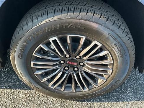 New 2026 GMC Yukon Elevation w/ Elevation Premium Package AWD/4WD image 15
