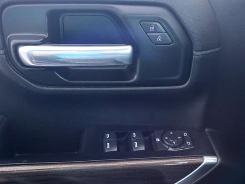 Used 2019 Chevrolet Silverado 1500 LT w/ All-Star Edition image 28