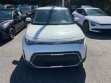 Used 2023 Kia Soul LX image 2