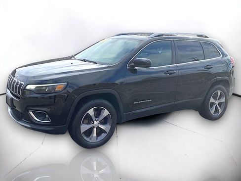Used 2019 Jeep Cherokee Limited image 2