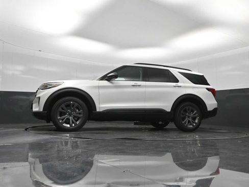 New 2026 Ford Explorer Active w/ Active Comfort Package AWD/4WD image 53