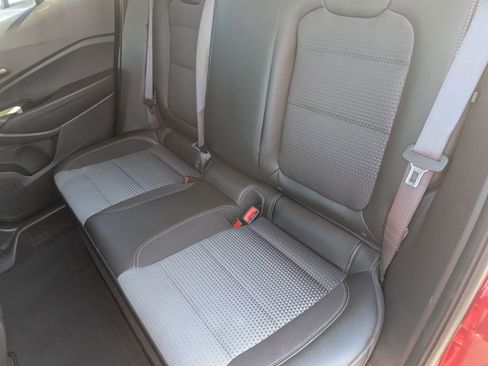 Certified 2025 Chevrolet Trax LT FWD image 12