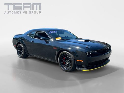 Certified 2023 Dodge Challenger R/T Scat Pack image 1