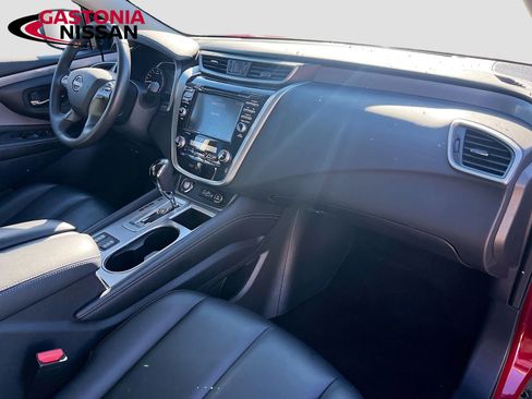 Used 2024 Nissan Murano SV image 38