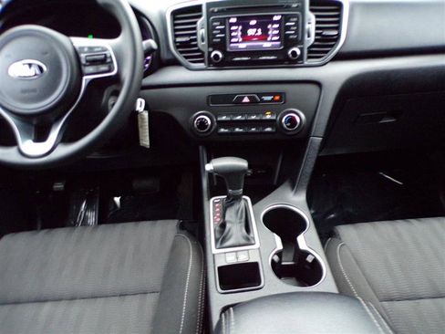 Used 2017 Kia Sportage LX image 29