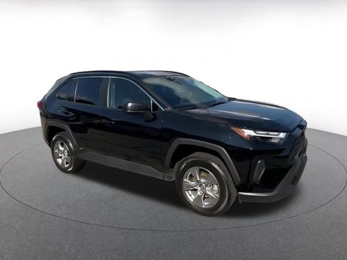 Used 2025 Toyota RAV4 LE image 2