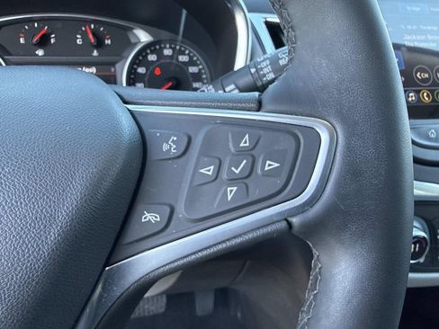 Used 2023 Chevrolet Equinox LT image 29