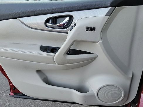 Used 2020 Nissan Rogue Sport SV w/ Technology Package image 26