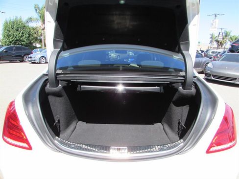 Used 2017 Mercedes-Benz S 550 Sedan image 9