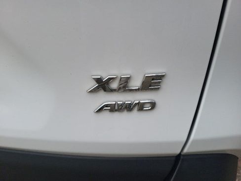 Used 2023 Toyota RAV4 XLE w/ Convenience Package AWD/4WD image 7
