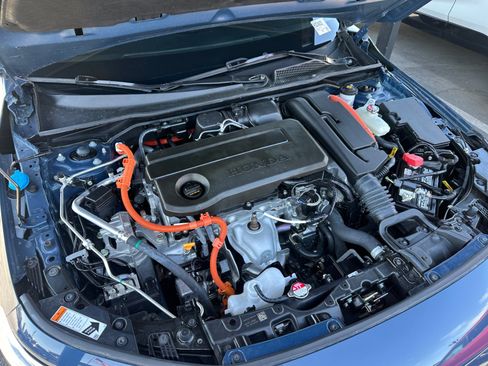 Used 2025 Honda Civic Sport image 27