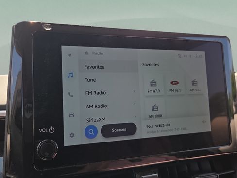 Used 2025 Toyota Corolla LE FWD image 16