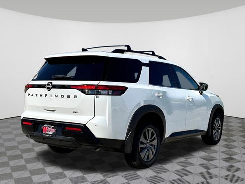 Certified 2026 Nissan Pathfinder SV AWD/4WD image 6