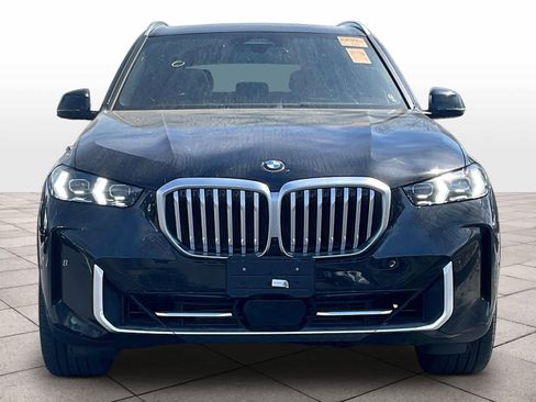 Used 2024 BMW X5 xDrive40i w/ Premium Package image 3