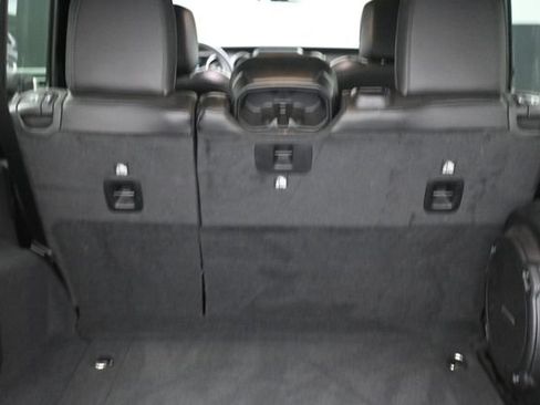 Used 2023 Jeep Wrangler Unlimited Sport AWD/4WD image 29