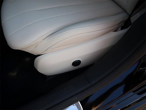 New 2026 Mercedes-Benz E 350 4MATIC Sedan image 24