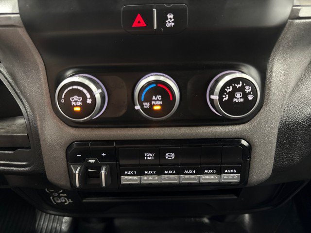 Used 2024 RAM 2500 Tradesman w/ Chrome Appearance Group AWD/4WD image 19