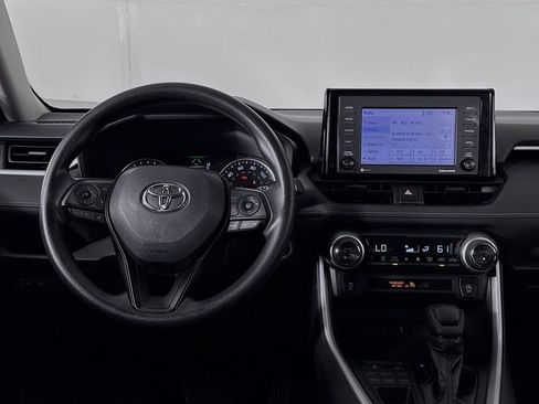 Used 2022 Toyota RAV4 XLE AWD/4WD image 10
